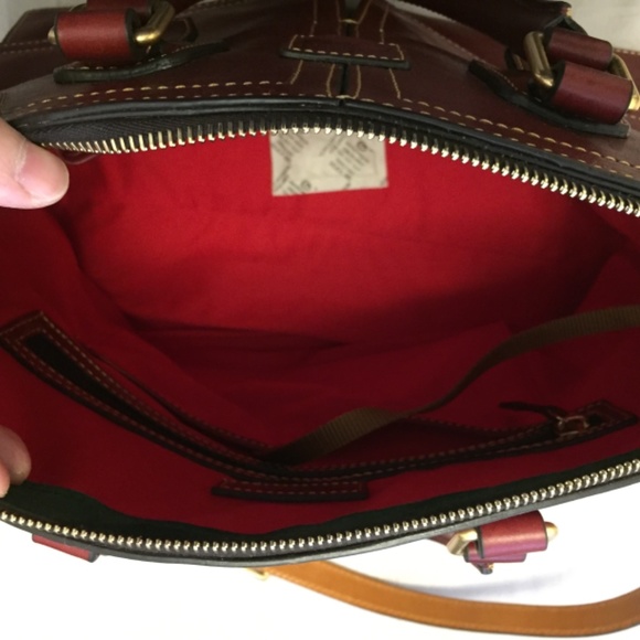 Like new Dooney & Bourke Florentine Clayton - Picture 5 of 6